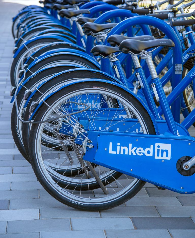 Hoe om jou onderneming met behulp van LinkedIn te laat groei